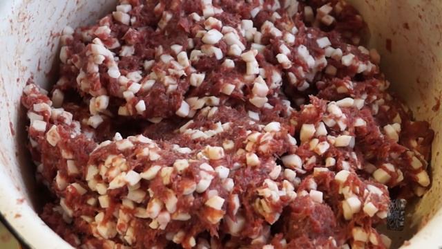 Зернистая колбаса в домашних условиях