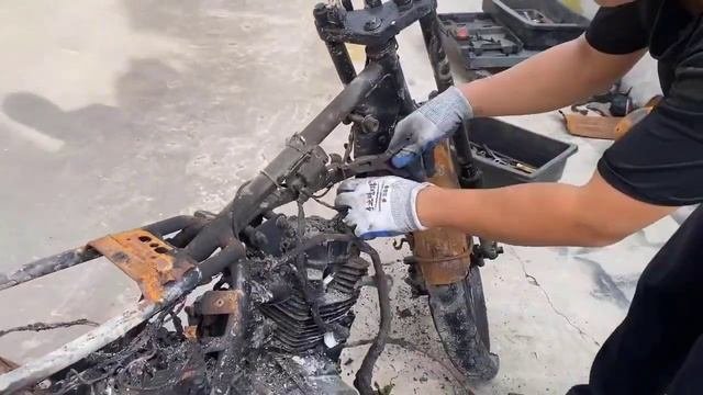 ПОЛНАЯ РЕСТАВРАЦИЯ!!! РЕСТАВРАЦИЯ ТРЁХ СГОРЕВШИХ МОТОЦИКЛОВ.