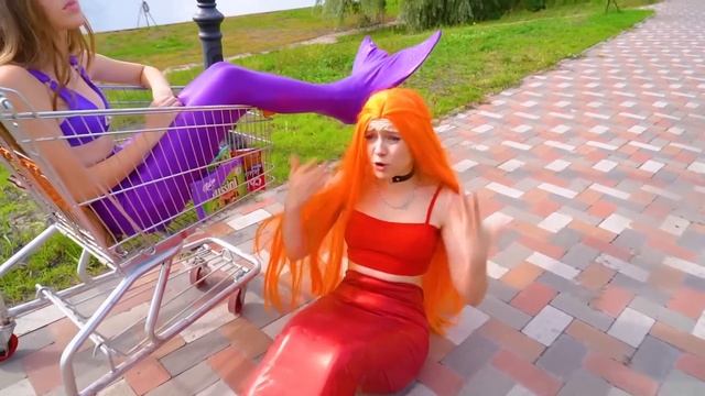Русалка Попала В Больницу Вампиров || Бедная VS Богатая Русалка