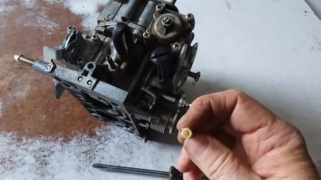 2019.04.09 Как достать винт качества карбюратора Солекс