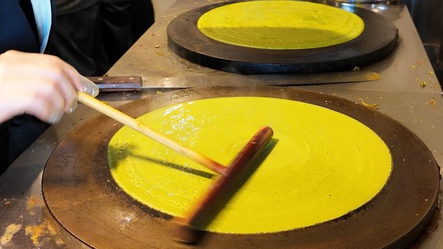 Креп с матчей, зеленая красота, характерная для Японии