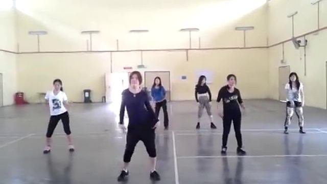 Oppa Gangnam Style - Kickick Line Dance Style