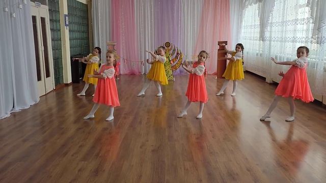 якутский танец  "Чэмелинэ "МБДОУ д/с 1 " Ручеек"(подг. гр.) ГО Жатай