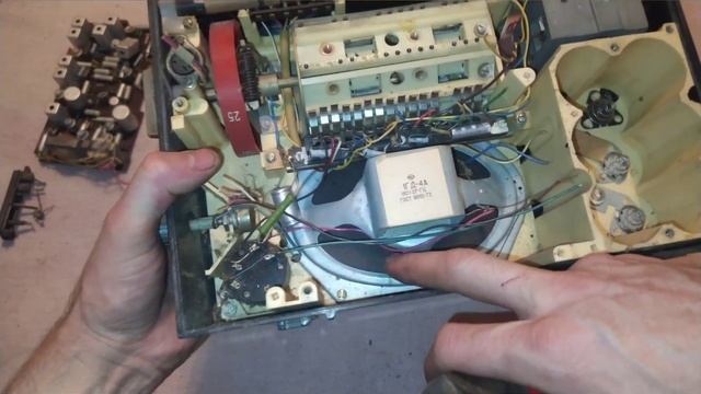 Утилизация VEF 202 Радиоприемник содержащий драгоценные металлы