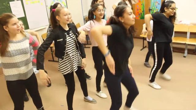 Танцевальный баттл ДЕВОЧКИ vs МАЛЬЧИКИ