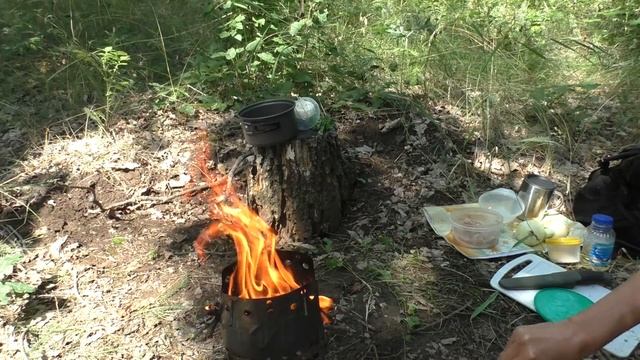 ? Готовлю мясо на печке-щепочнице | Набор походной посуды