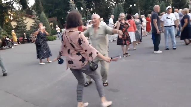 Заманила, соблазнила, раздразнила!!!