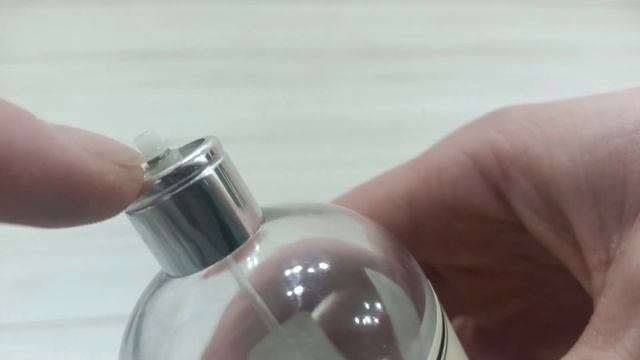 не брызгают духи/ ЕСТЬ РЕШЕНИЕ