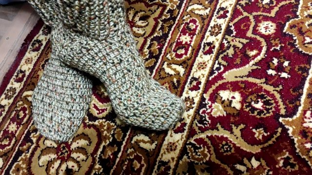 Носочки, для начинающих, крючком. Подробное видео.