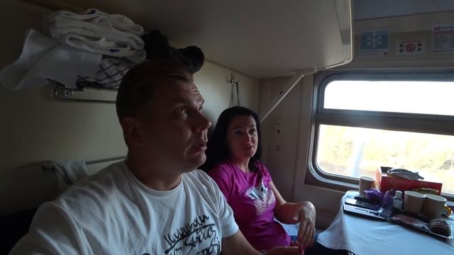Какой Этаж Выбрать в Двухэтажном Поезде? Наш Выбор - Купе на Втором Этаже