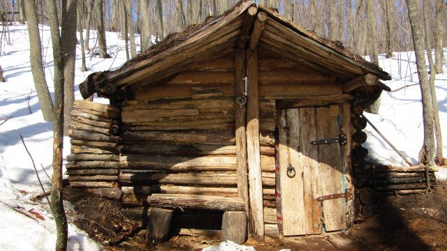 Поход в землянку у реки