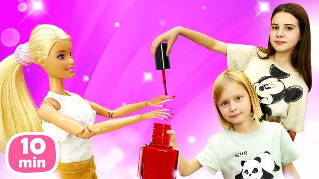 Кукла Барби устраивается на работу и стирает одежду!