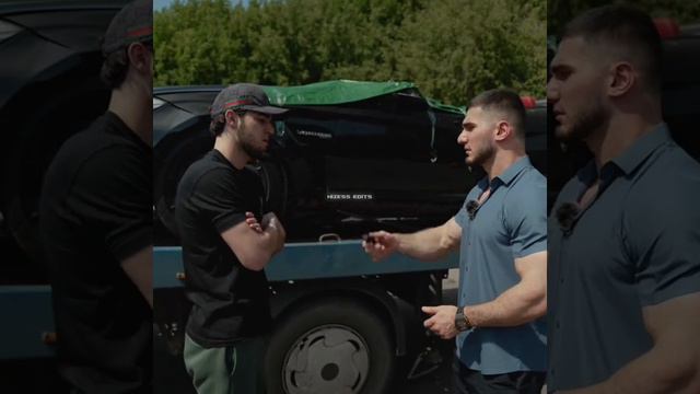 Асхаб против Ахмеда