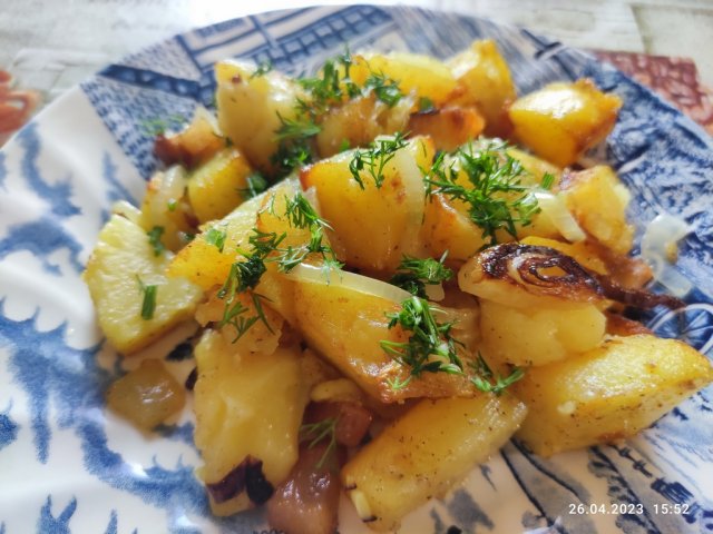 Очень вкусная картошка на сале