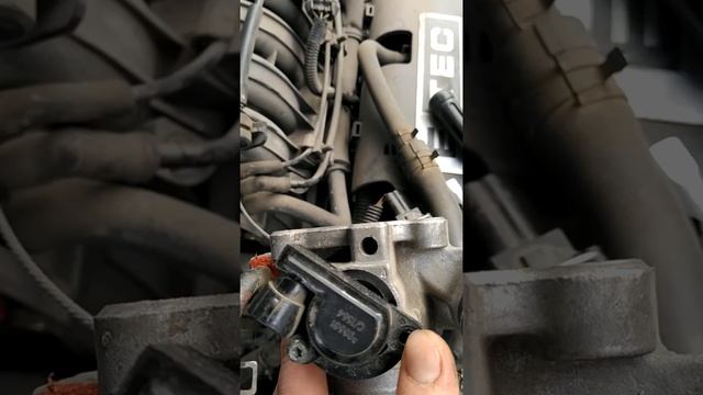 Дэу нексия дёргается находу.