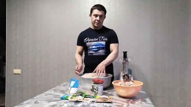 Колбаса из кролика домашняя. Первый опыт.