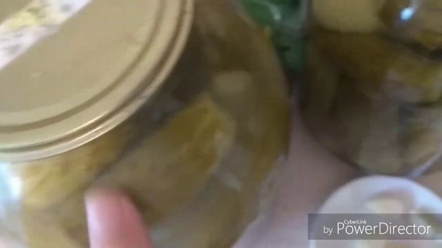 Почему мутнеют огурцы в банках