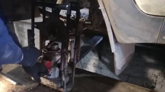 Выпрессовка шкворня на Газели