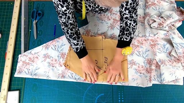 Очень комфортное и элегантное платье без выкройки. Незаменимое льняное платье этого лета.mp4