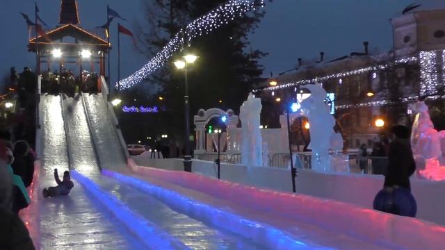 Сибирские просторы. Томск зажег Новогодние огни.