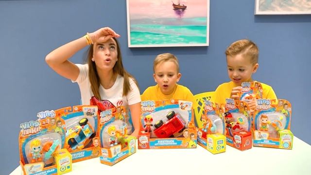 Vlad i Niki w chowanego Zabawki na krytym placu zabaw