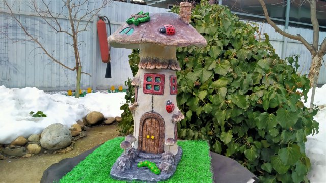 Грибной домик из цемента своими руками