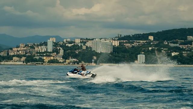 Arkadi Dumikyan ft. Armstrong - Run Baby Run