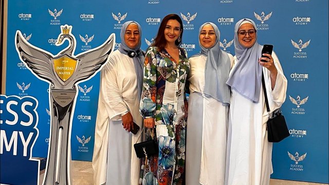 Любовь Семизорова Встреча с партнерами в Азове