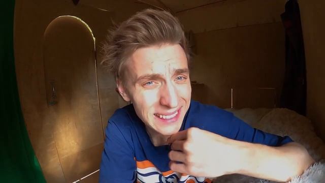 24 Часа в ДОМИКЕ НА ДЕРЕВЕ ! За Нами Следят