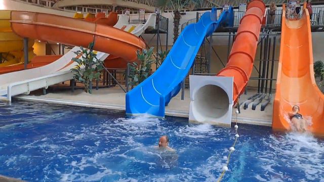 MOUNTAIN BEACH НА КРАСНОЙ ПОЛЯНЕ | АКВАПАРК С ПЕСКОМ | ВОДНЫЕ ГОРКИ