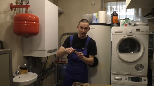 Течёт автоматический развоздушник, воздухоотводчик, воздухоудалитель, солдатик. Что делать?