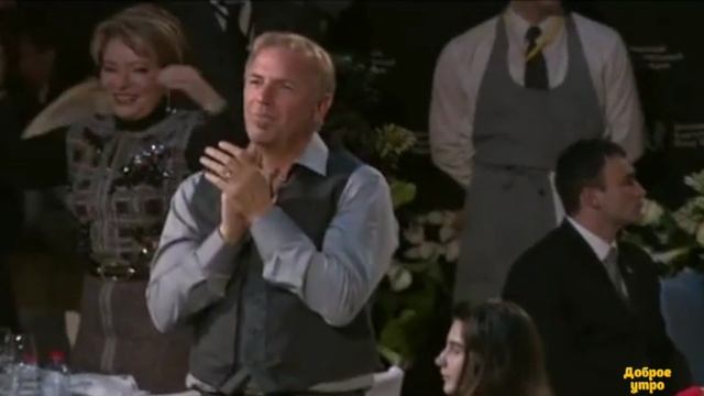 Путин играет Джаз и Поет на Благотворительном Вечере