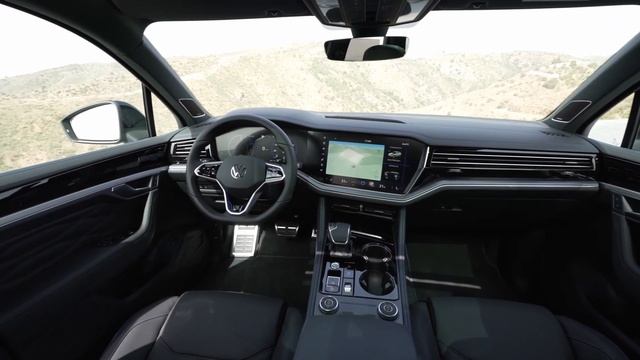 Новый Volkswagen Touareg 2024 (рестайлинг). Обзор Фольксваген Туарег - цена, характеристики