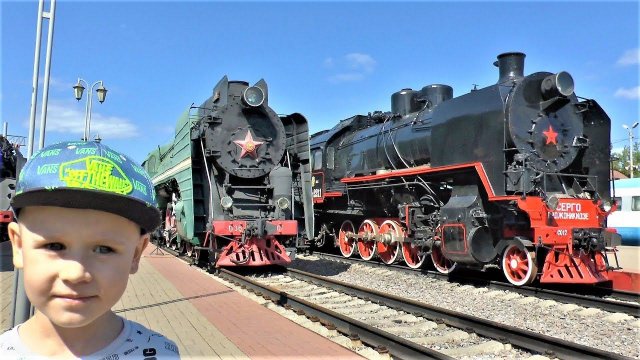 Максим смотрит Поезда Паровозы Электрички Тепловозы и Железнодорожный транспорт