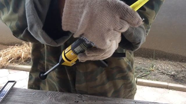 Как я установил полки в стене из пустотелого кирпича,использовав химический анкер