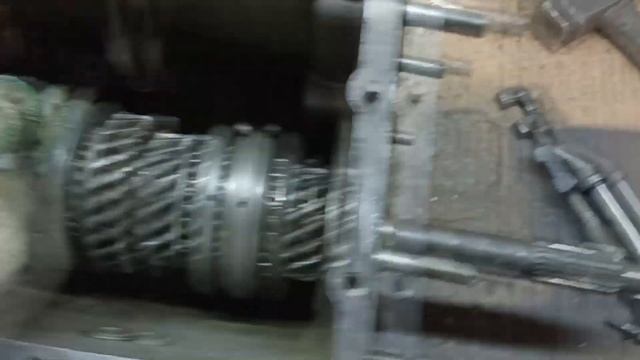 Ремонт коробки передач Нива Шевроле ВАЗ 2123, замена сальника колен вала и пробки ДВС , установка