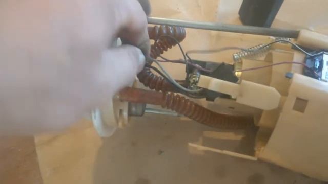 замена бензонасоса ваз  2110-2111-2112 приора