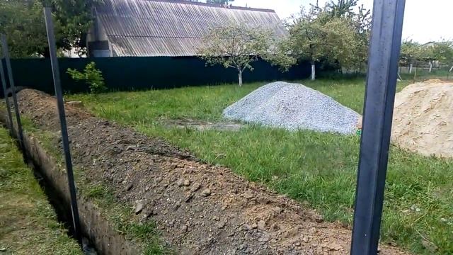Строим забор на участке!