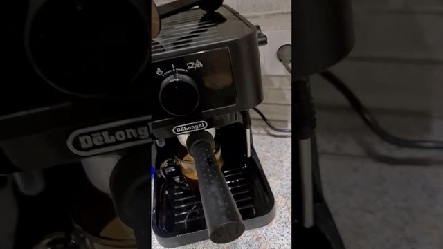 Delonghi как правильно варить кофе в рожке