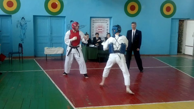 Спарринг каратэ шотокан Керчь кумите. Клуб "НИО"
