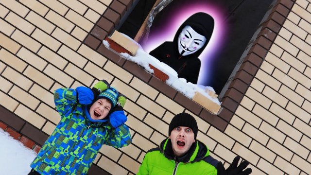 КУДА Пропал Хелпик? КТО ПРЯЧЕТСЯ Под Маской? Рома и Папа ОТПРАВЛЯЮТСЯ на Поиски ХЕЛПИКА!