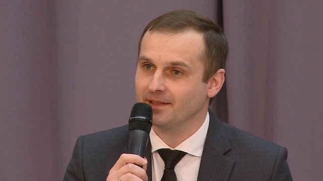 Сенатор Сергей Леонов с коллегами предложили выплачивать материнский капитал на 3-го ребенка