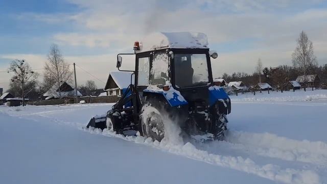 Как Правильно Чистить Снег Трактором Мтз 82.1!! Тяжелая Уборка в Метель