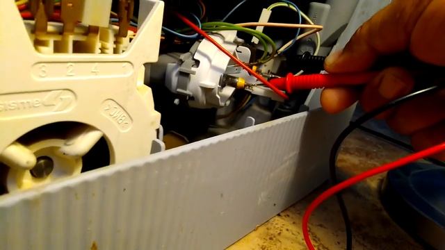 Посудомоечная машина BOSH 2010 года выпуска ремонт