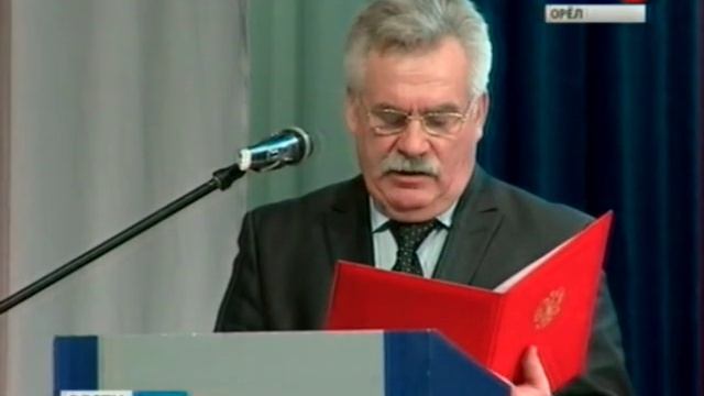 Главному управлению МЧС России по Орловской области в торжественной обстановке было вручено знамя
