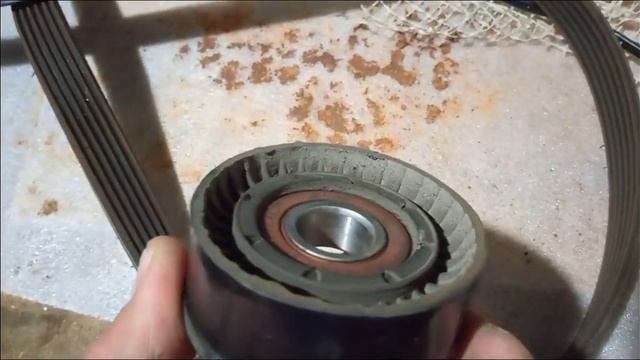 Замена ролика натяжителя ремня вспомогательных агрегатов на автомобиле рено Меган 2