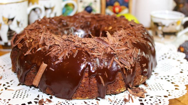 Кекс с финиками и грецкими орехами