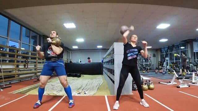 Толчок 40 кг Иван Денисов 100 раз