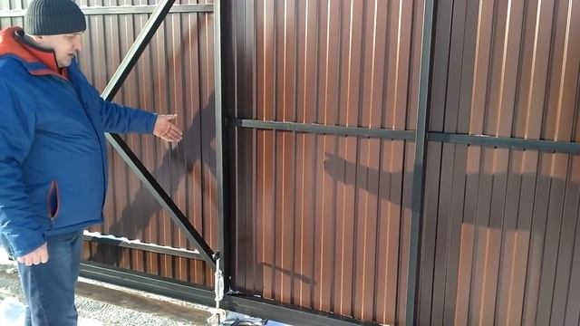 Откатные ворота.Наш первый опыт монтажа откатных ворот.