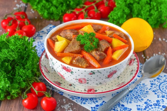 КАК ПРИГОТОВИТЬ ШУРПУ ИЗ ГОВЯДИНЫ ПО-УЗБЕКСКИ